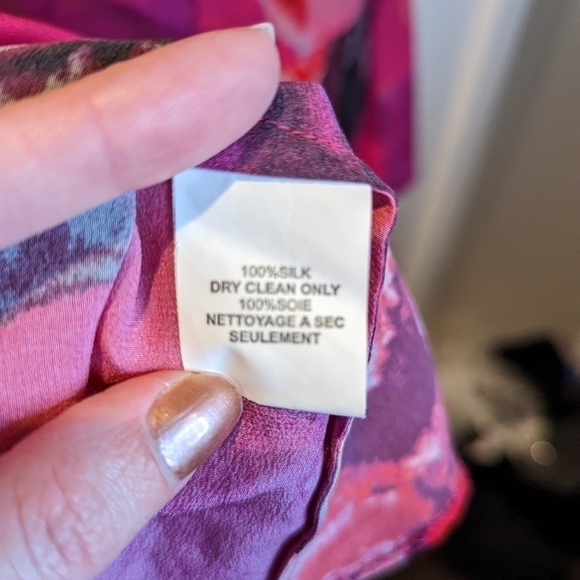 TRINA Turk Silk Bright Floral sleeveless blouse size small - Picture 2 of 5